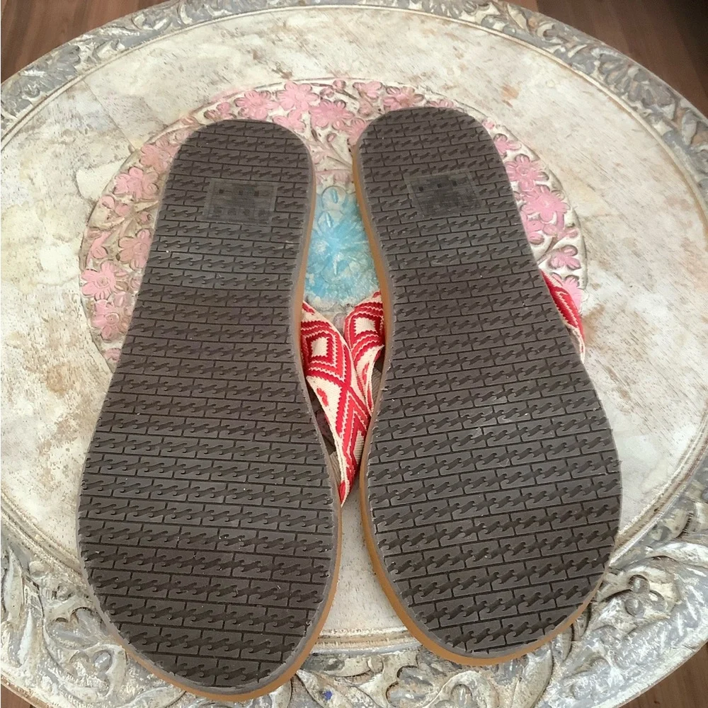 Billabong Women's Sandals Size 9, Great Condition